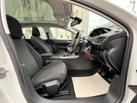 Peugeot 308 E-HDI ACTIVE 28