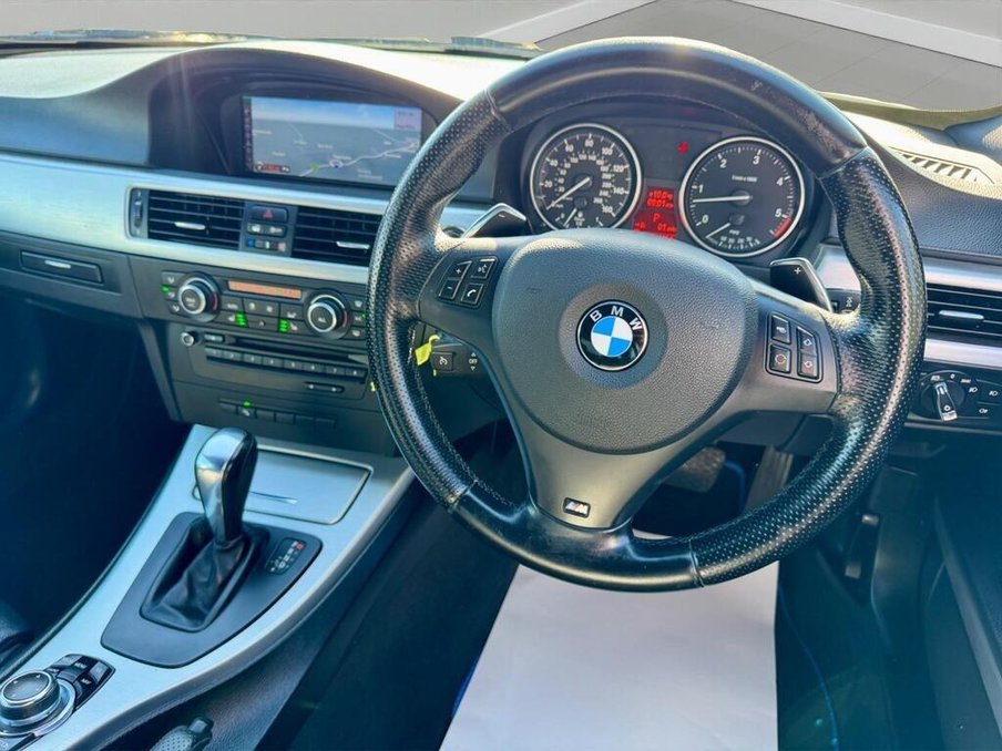 2012 BMW 3 Series — image 12