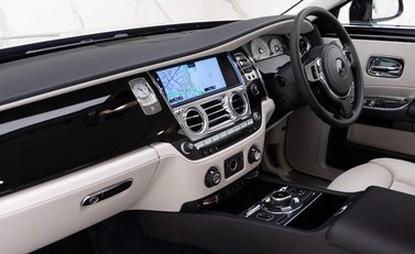 Rolls-Royce Ghost V12 SWB 15