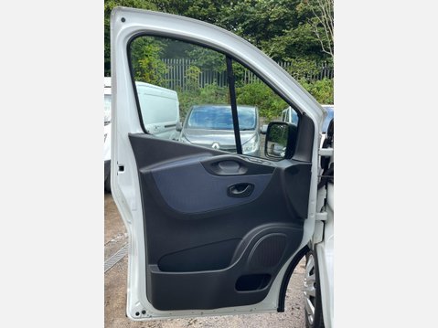 Vauxhall Vivaro 1.6 CDTi 2900 ecoFLEX L1 H1 Euro 5 (s/s) 5dr 39