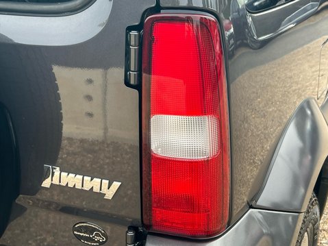Suzuki Jimny SZ4 14