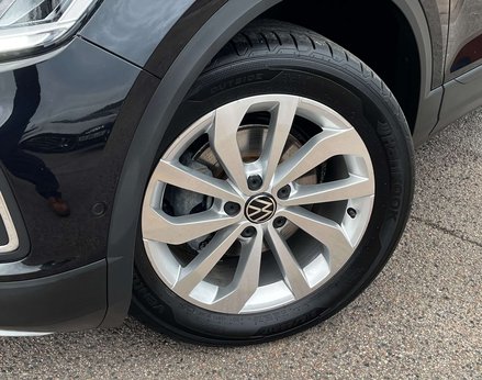 Volkswagen T-Roc 1.5 T-Roc Match TSI S-A 5dr 3