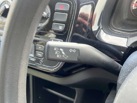 Volkswagen Up 1.0 Move Up 5dr 17