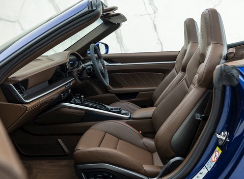 Porsche 911 (992) Turbo S Cabriolet 16