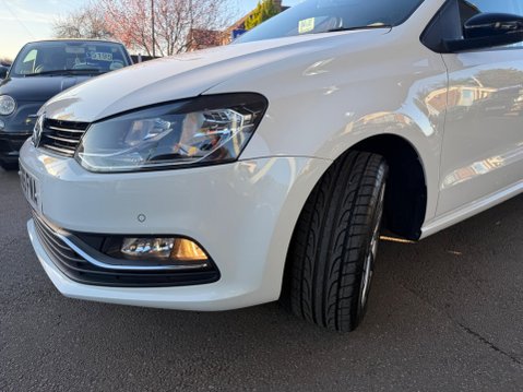 Volkswagen Polo 1.2 TSI BlueMotion Tech SE Design Euro 6 (s/s) 5dr 40