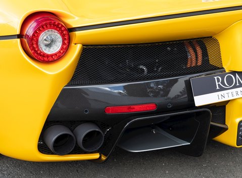 Ferrari LaFerrari Aperta 34