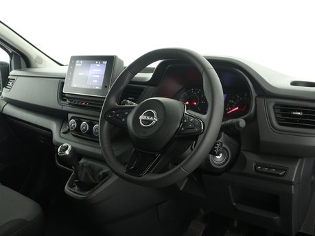 Nissan Primastar 30 L1H1 2.0 dCi 110ps Acenta 12