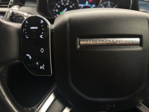 Land Rover Discovery 3.0 SD V6 Landmark Edition Auto 4WD Euro 6 (s/s) 5dr 45