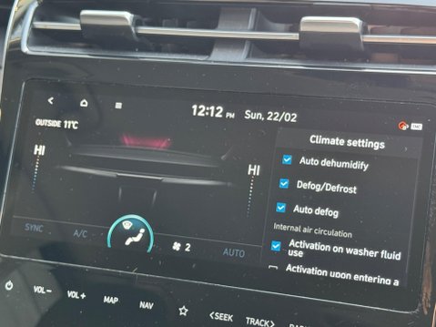 Hyundai TUCSON 1.6 h T-GDi Premium SUV 5dr Petrol Hybrid Auto Euro 6 (s/s) (230 ps) 19