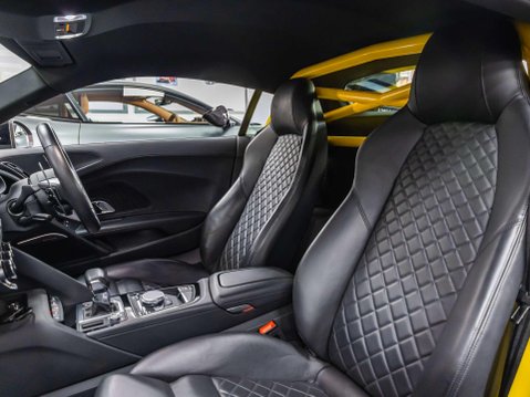 Audi R8 5.2 FSI V10 Coupe 2dr Petrol S Tronic Euro 6 (s/s) (540 ps) 7