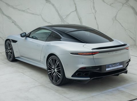 Aston Martin DBS Superleggera 11