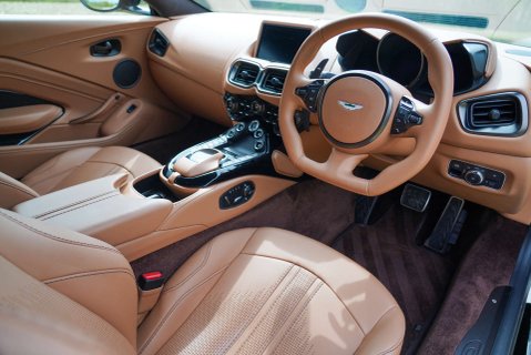 Aston Martin Vantage 4.0 Vantage V8 Auto 3dr 10