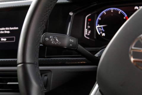 Volkswagen Polo LIFE TSI 16