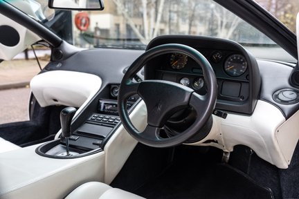 Lamborghini Diablo 17