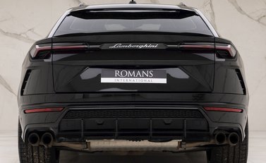 Lamborghini Urus 5