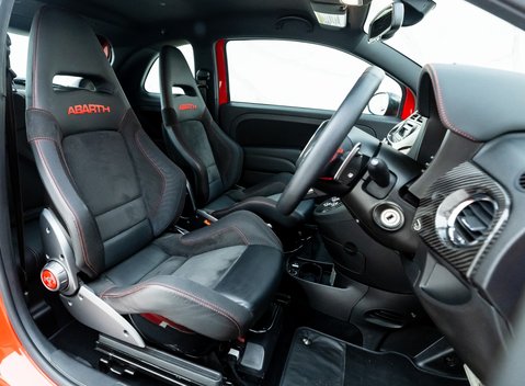 Abarth 695 Tributo Ferrari 12