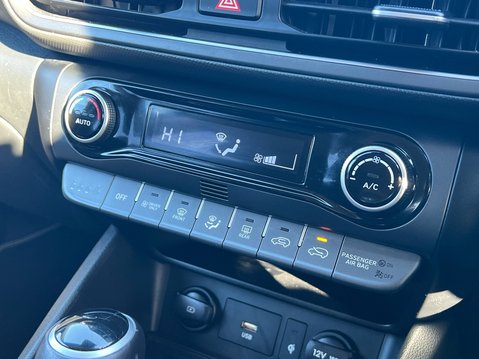 Hyundai KONA GDI PREMIUM 27