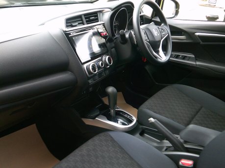 Honda Jazz I-VTEC SE ONLY 30,000 MILES FROM NEW 17