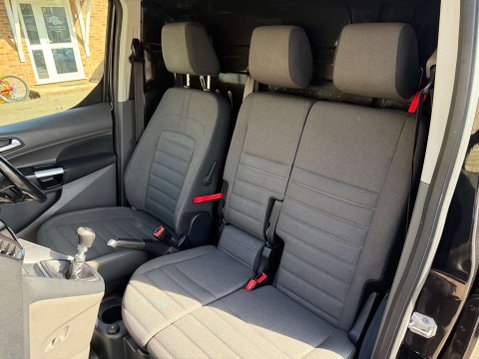 Ford Transit Connect 1.5 Transit Connect 200 Limited TDCi 26