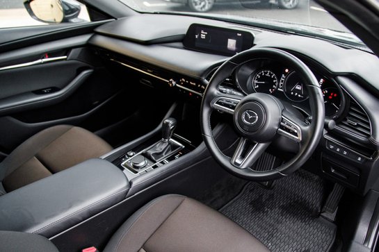Mazda 3 SPORT LUX MHEV