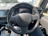 Peugeot Expert MWB L2H1 Bluehdi Professional Premium Plus Air Con Cruise SELECT 16