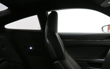 Porsche 911 GT3 Touring PDK - PCCB, Carbon Roof, Lift 28