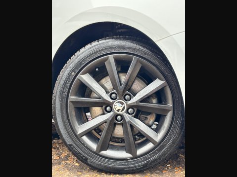 Skoda Fabia 1.0 TSI RedLine Euro 6 (s/s) 5dr 3