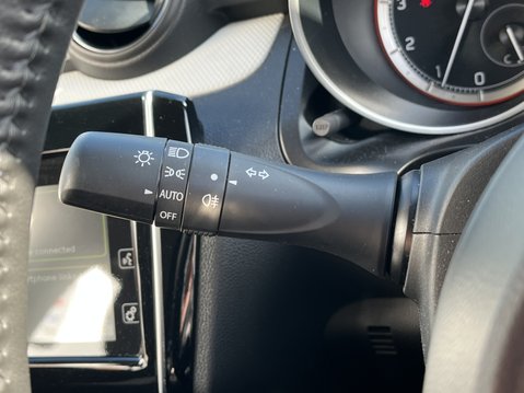Suzuki Swift 1.2 Dualjet 83 12V Hybrid SZ-L 5dr 25