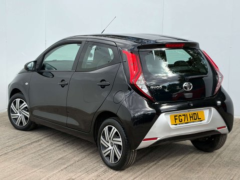 Toyota Aygo 1.0 Aygo X-Play TSS VVT-i 5dr 4
