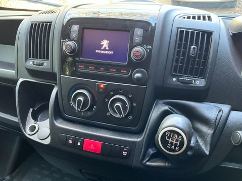Peugeot Boxer 2.2 BlueHDi 335 Professional L3 H2 Euro 6 (s/s) 5dr 22