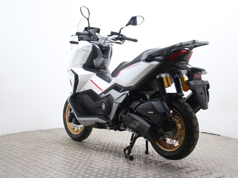 Keeway XDV 125 Evo Pro 9