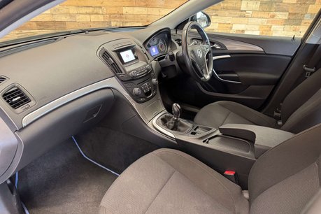 Vauxhall Insignia 2.0 CDTi ecoFLEX Design Hatchback 5dr Diesel Manual Euro 5 (s/s) (140 ps) 36