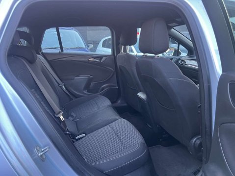 Vauxhall Astra 1.4 Astra SRI 5dr 28