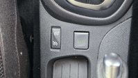 Renault Captur 1.2 TCe ENERGY Dynamique S Nav SUV 5dr Petrol EDC Euro 6 (s/s) (120 ps) 25