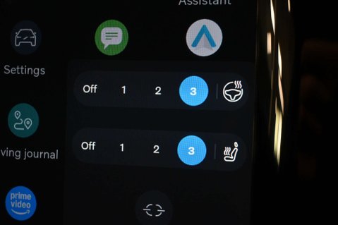 Volvo XC60 2.0 XC60 + B5 MHEV AWD Auto 4WD 5dr 7