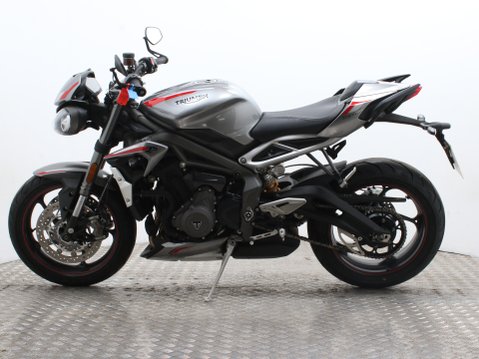 Triumph Street Triple 765 STREET TRIPLE RS 8