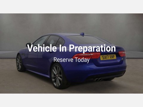 Jaguar XE 2.0d R-Sport Saloon 4dr Diesel Auto Euro 6 (s/s) (180 ps) 3