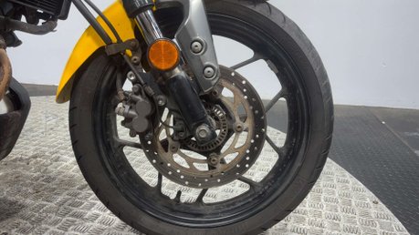 Yamaha XSR125 2021 34K 1 OWNER PROJECT BIKE SPARES OR REPAIR 125CC 26