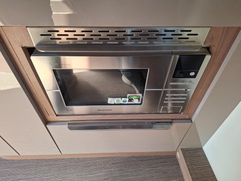 Burstner Ixeo TL 640 18