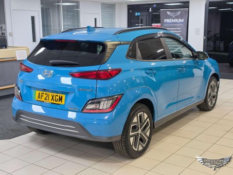 Hyundai KONA 64kWh Premium Auto 5dr (10.5kW Charger) 45