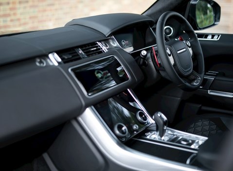 Land Rover Range Rover Sport 5.0 SVR 16