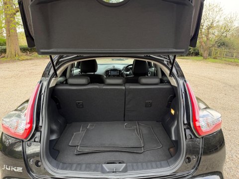 Nissan Juke 1.6 Bose Personal Edition Euro 6 5dr 38