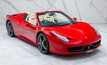 Ferrari 458 Spider 11