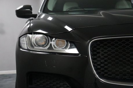 Jaguar F-Pace PORTFOLIO AWD 25