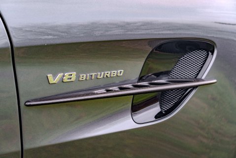 Mercedes-Benz Amg GT AMG GT R 21