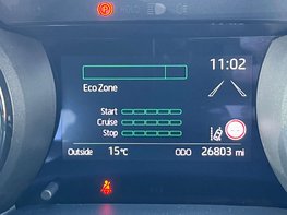 Toyota Yaris 1.5 Yaris Dynamic HEV CVT 5dr 29