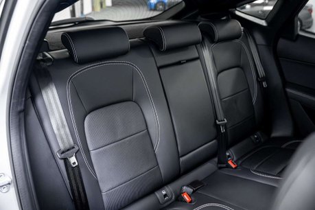 Jaguar E-Pace 2.0 D204 MHEV R-Dynamic Black SUV 5dr Diesel Auto AWD Euro 6 (s/s) (204 ps) 20