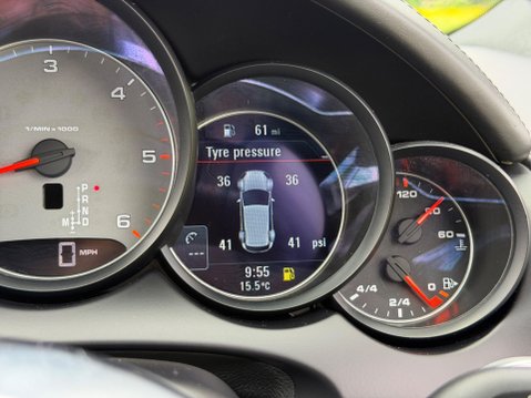 Porsche Cayenne 4.2 TD V8 S TiptronicS 4WD Euro 6 (s/s) 5dr 80
