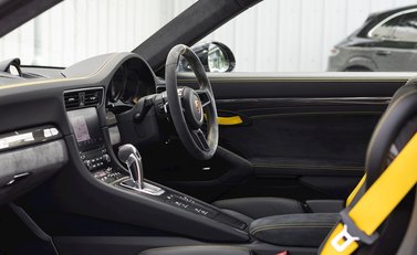 Porsche 911 (991.2) GT3 RS Weissach 13