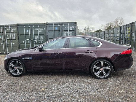 Jaguar XF 2.0d Portfolio Saloon 4dr Diesel Auto Euro 6 (s/s) (180 ps) 10